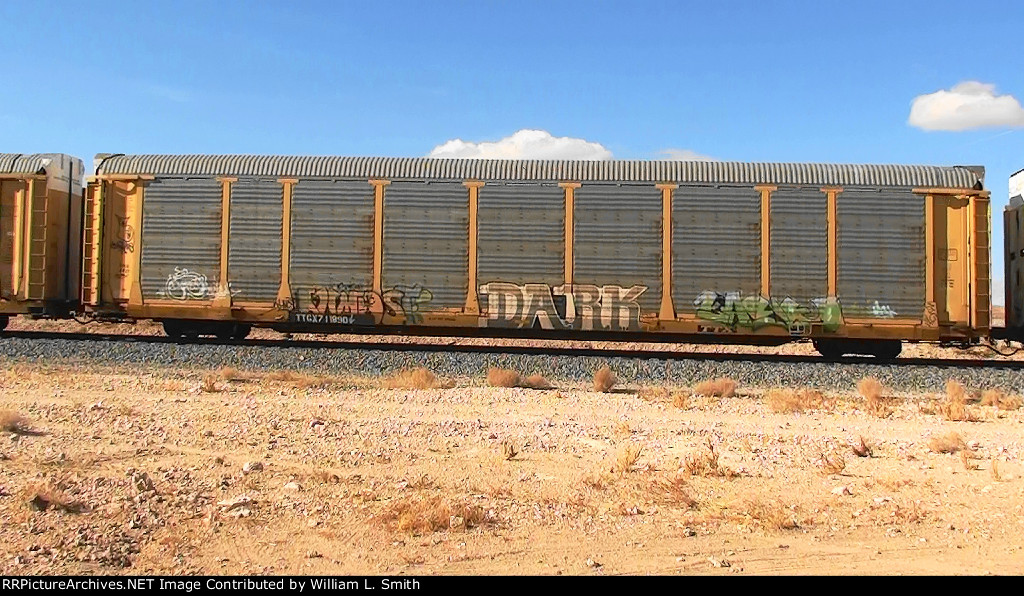 EB Priority Manifest Frt at Erie NV -13