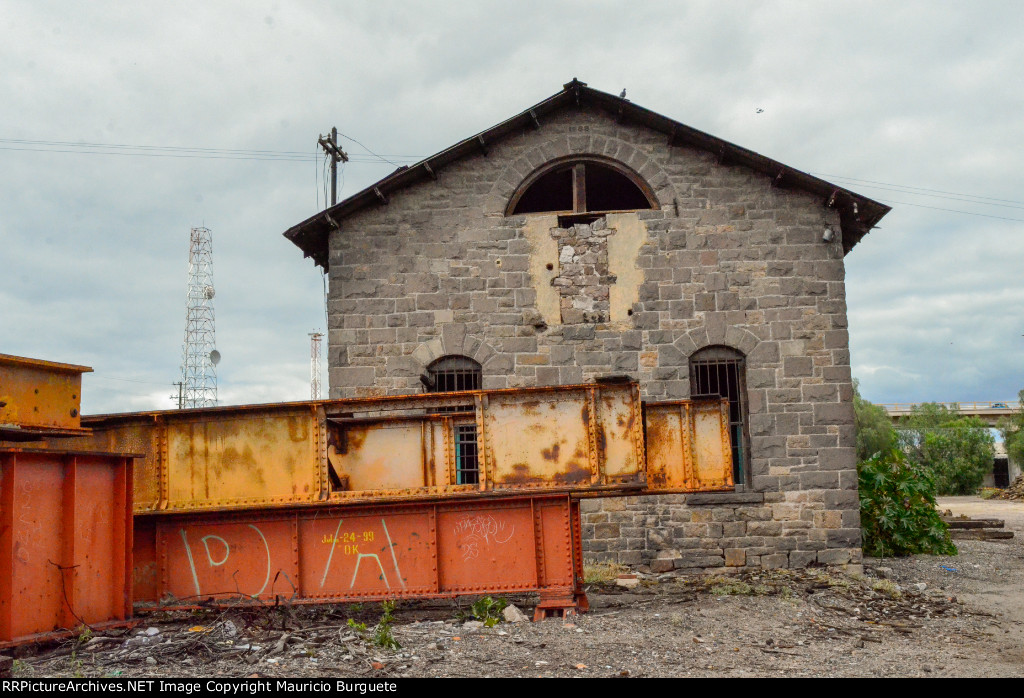 Old bridges in SLP yard