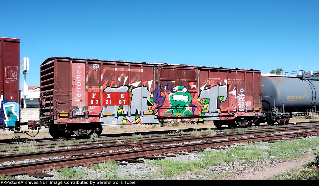 FXE 872187 Ex NDEM Con Grafiti 
