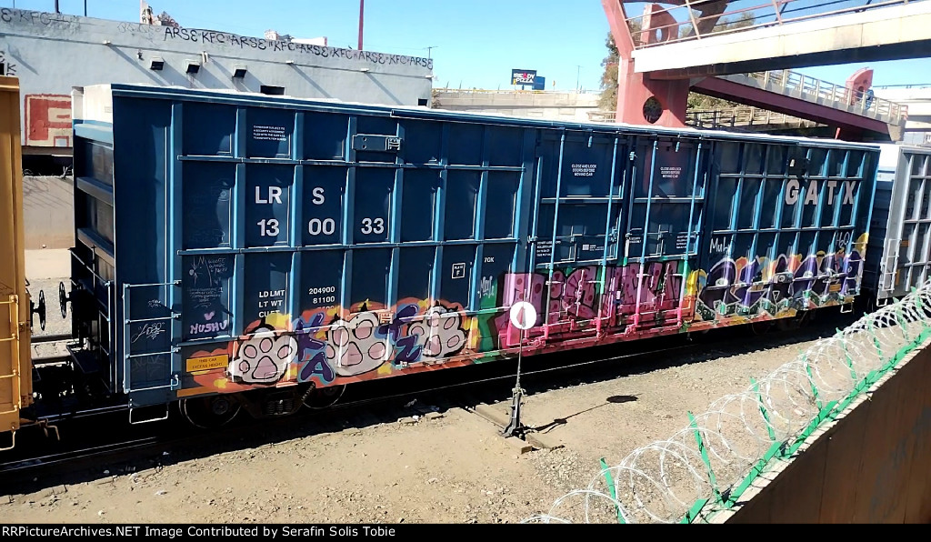 LRS 130033 Con grafiti 