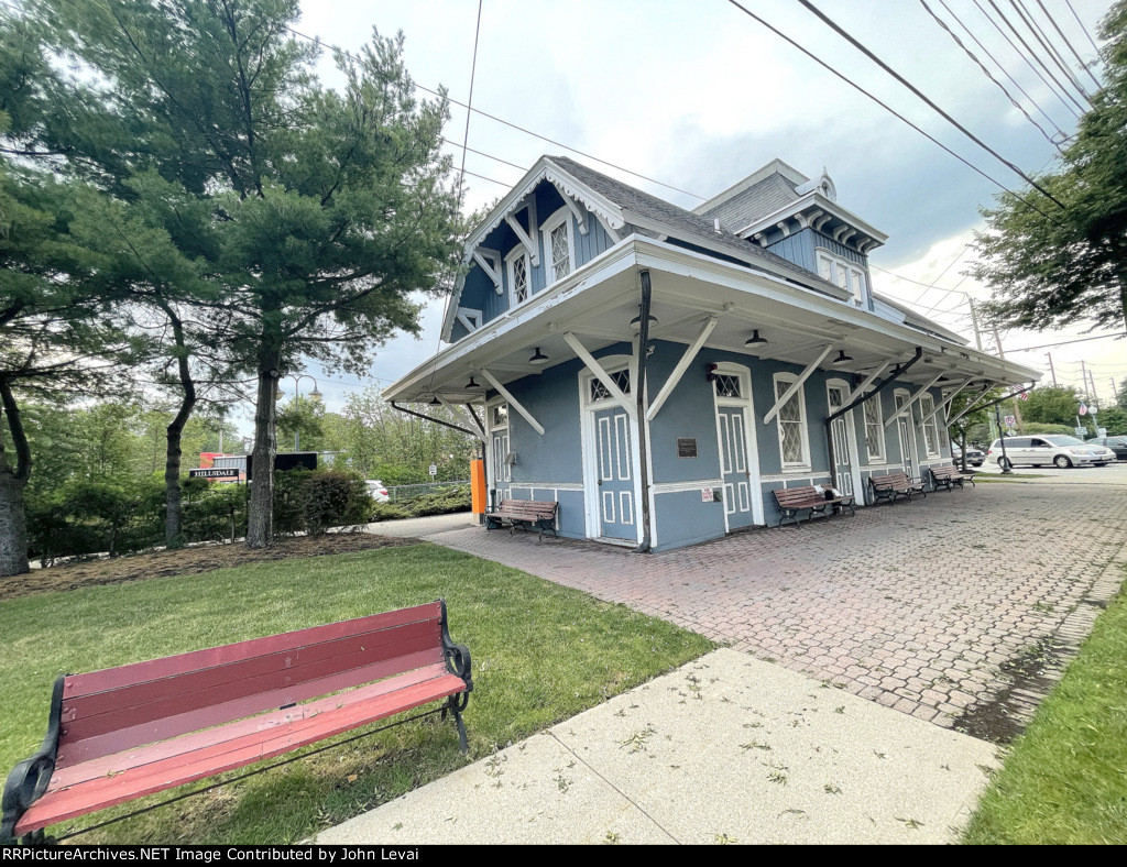 NJT Hillsdale Station Building