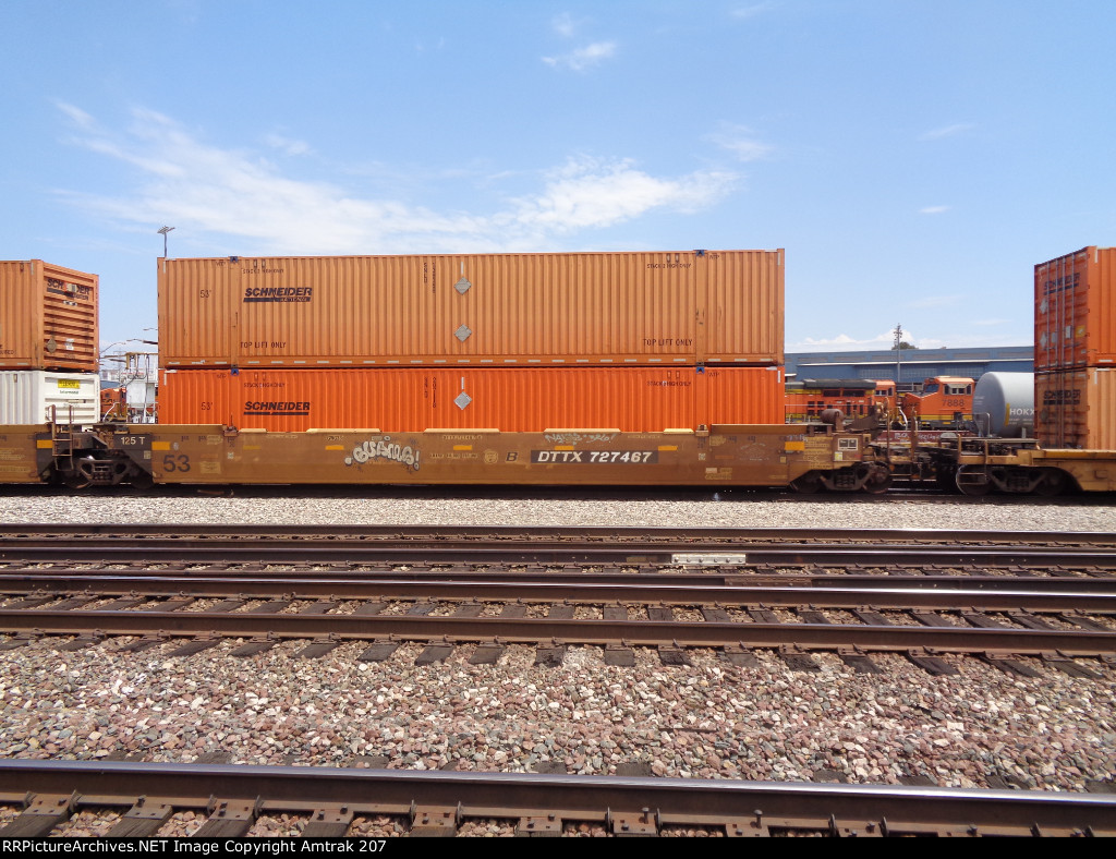 Schneider National Containers #138366 and #207118 Head West at Commerce