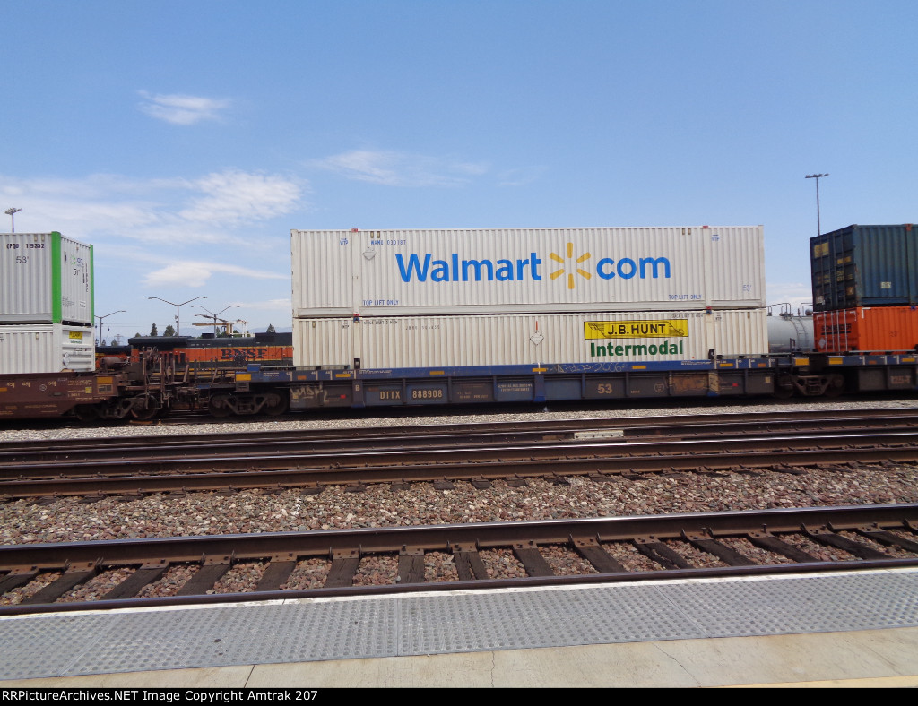 Walmart Container 030187 and J.B. Hunt Container 305855 Head West at