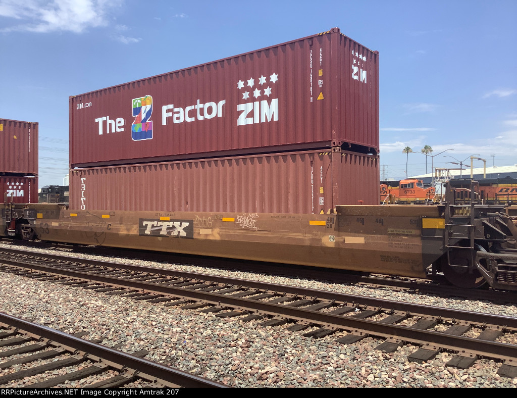 ZIM Container 758161 and Triton Container 733117 Heads East at Commerce