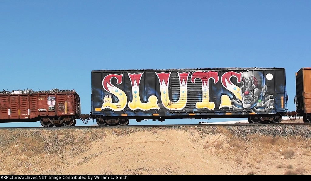 EB Manifest Frt at Erie NV W-Pusher -13