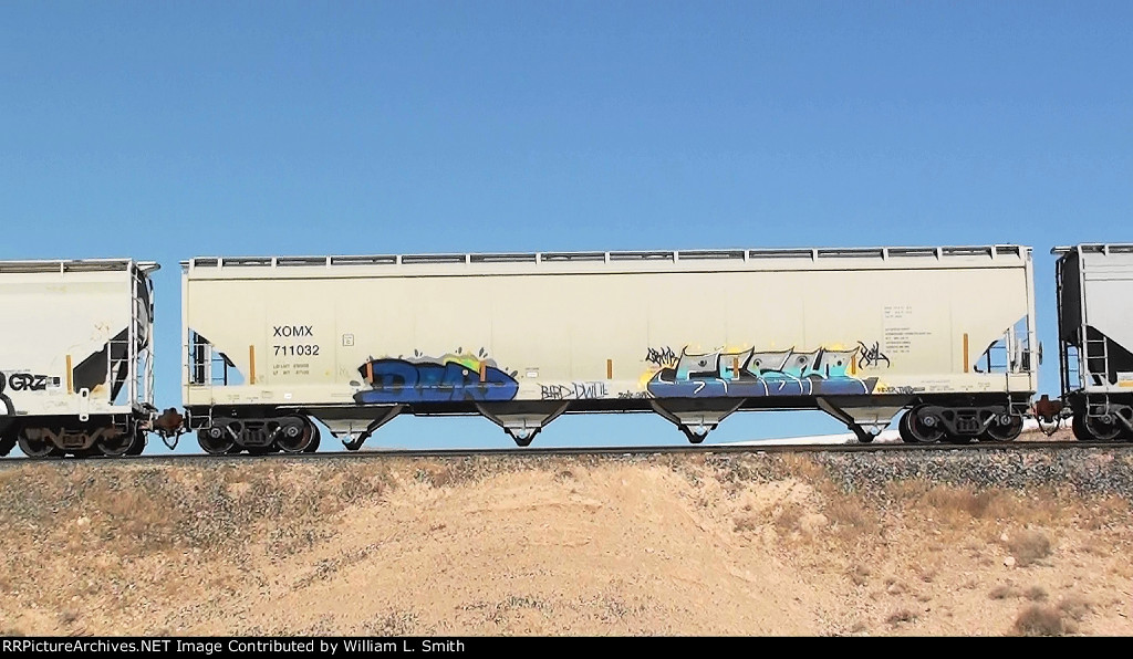 EB Manifest Frt at Erie NV W-Pusher -33