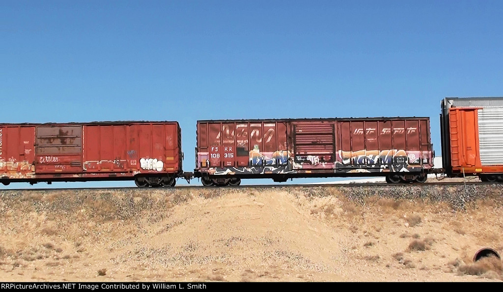 EB Manifest Frt at Erie NV W-Pusher -60