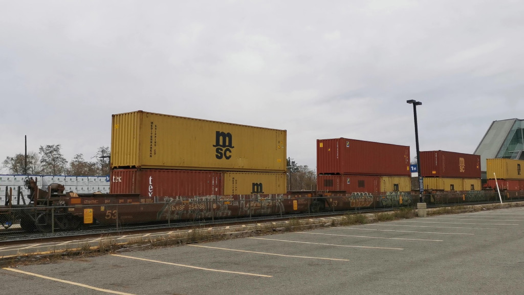 BNSF 254786 (Triple Well Car Altogther)