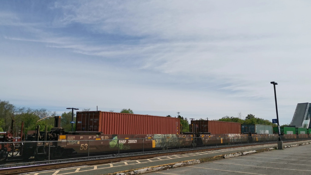 BNSF 255521 (Triple Well Car Altogther)