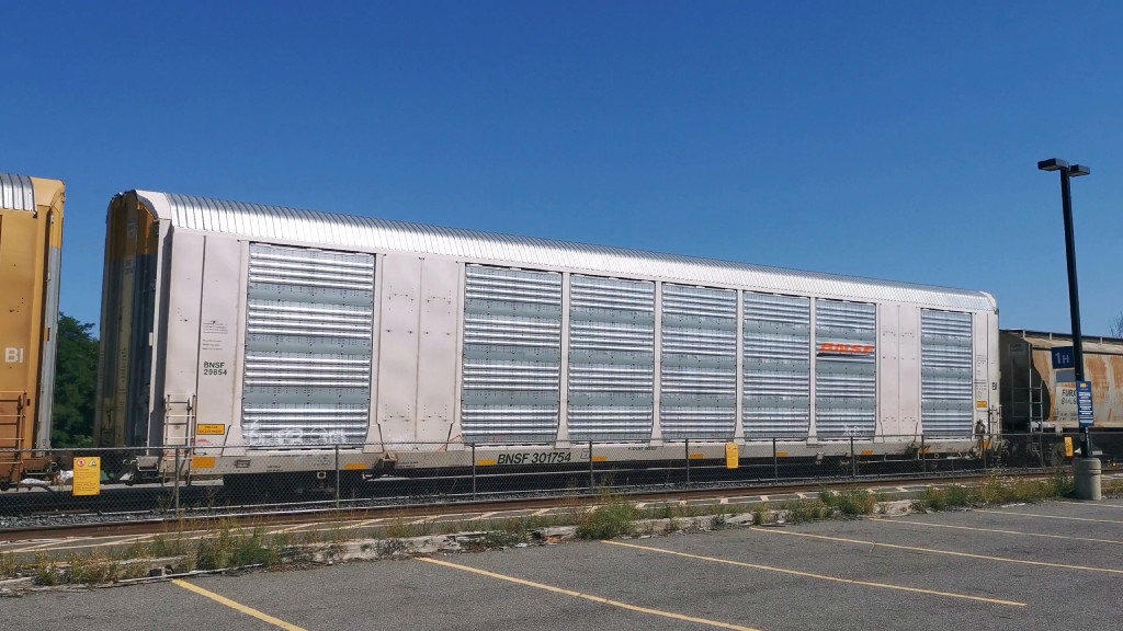 BNSF 29854 (Body) BNSF 301754 (Flat)