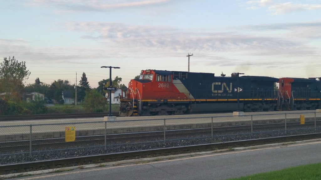 CN 2692