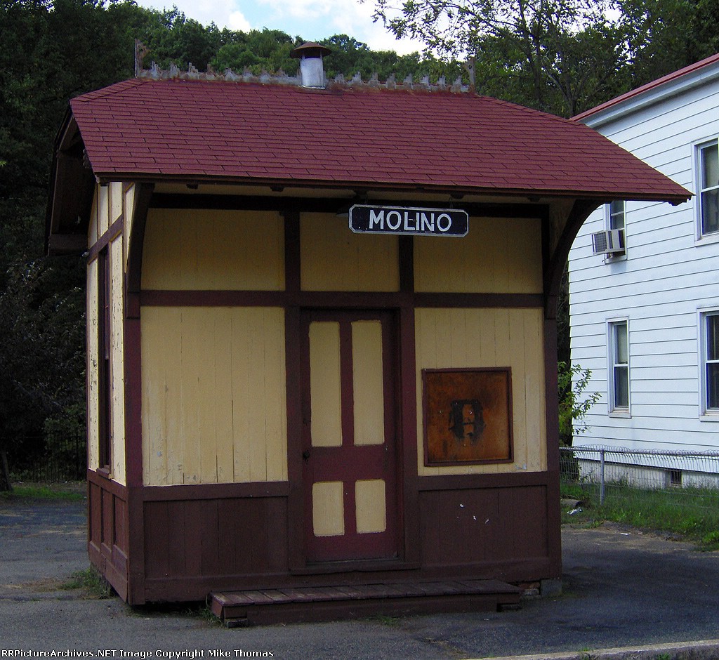 Molino Station