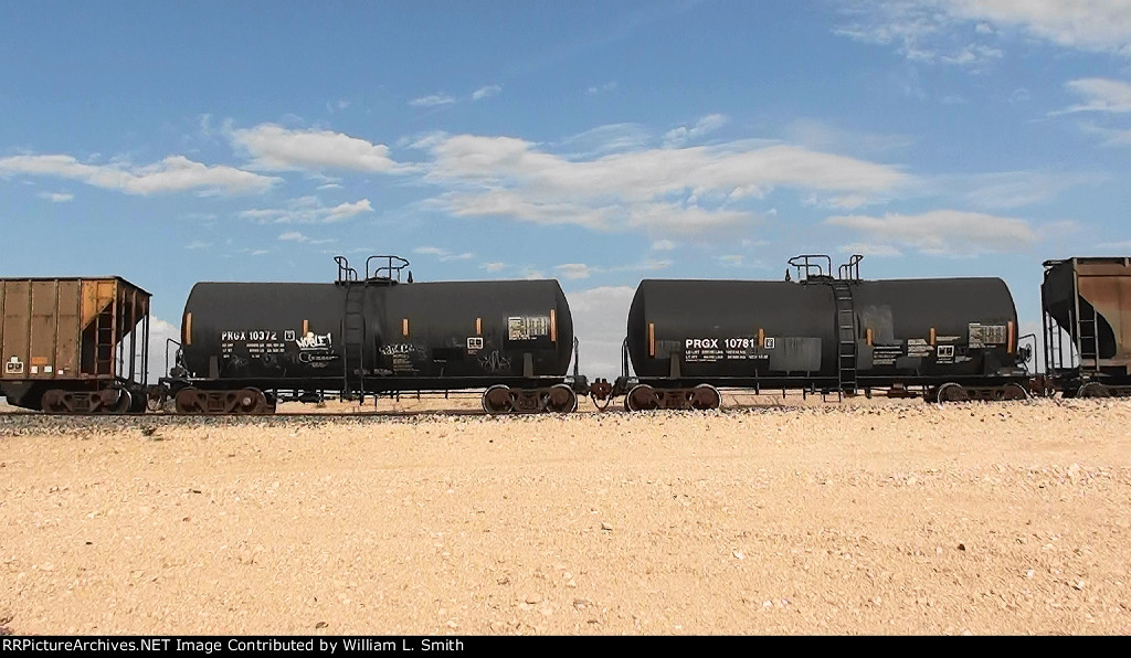 EB Manifest Frt at Erie NV W-MTrn Slvs-Pshr -124