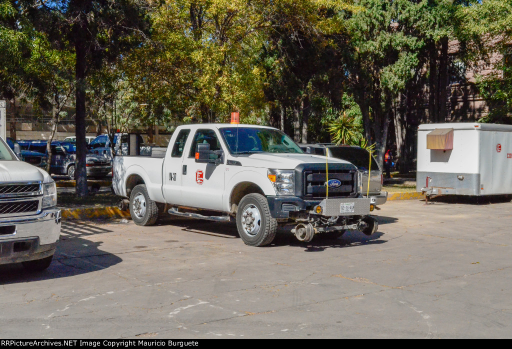 KCSM JV-37 Hi Rail Pick up Truck
