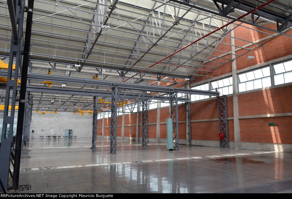 Inside Salon Trece, ceiling and cranes