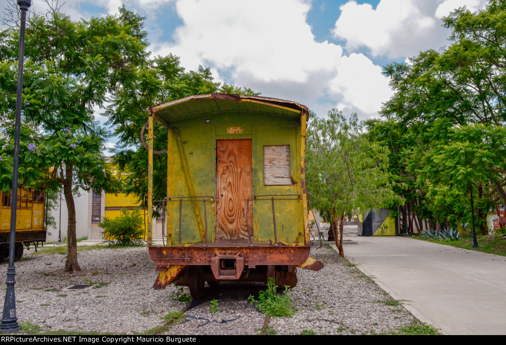 NdeM Caboose