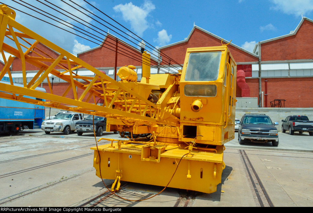 SBC Little Giant Workrane Crane