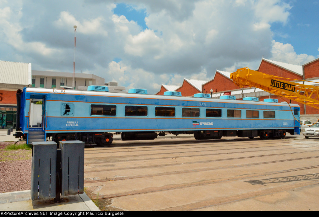 NdeM Primera Especial Passenger car