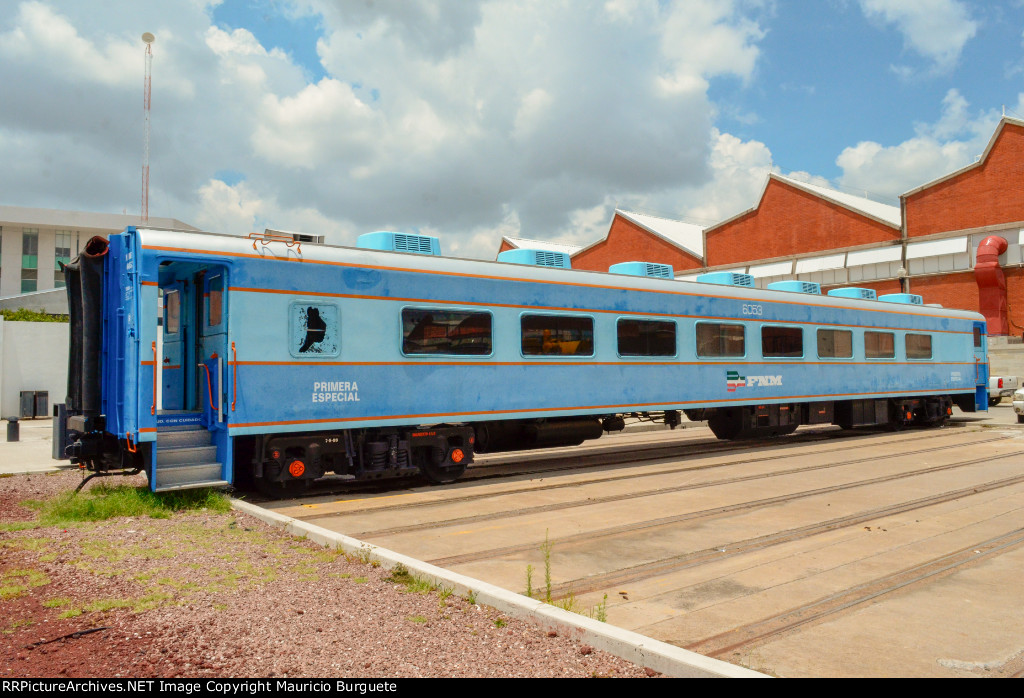 NdeM Primera Especial Passenger car