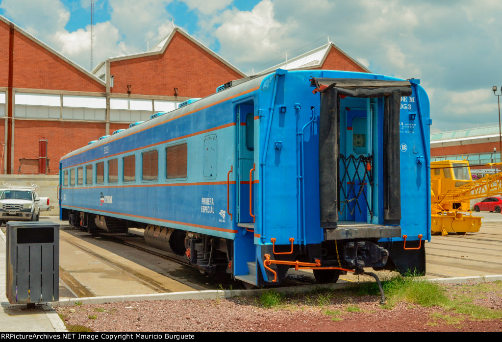 NdeM Primera Especial Passenger car