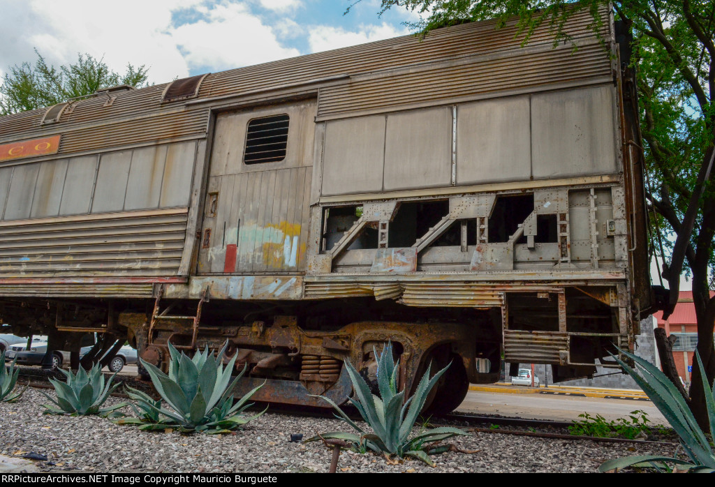 NdeM J.M. Pino Suarez Business car