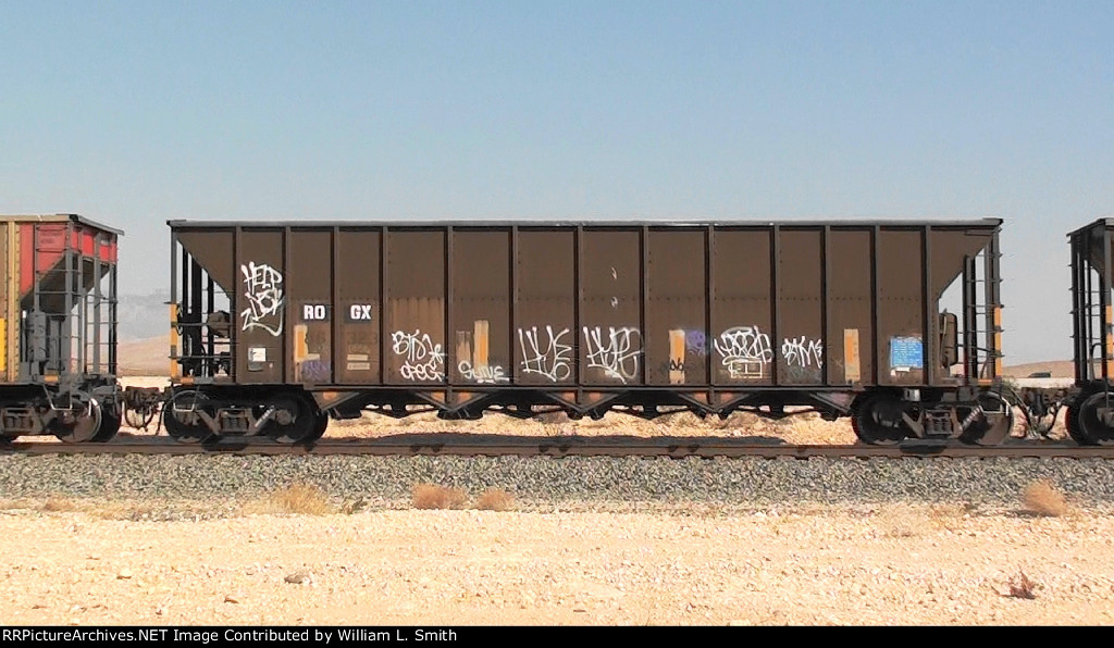 EB Empty Hooper Frt at Erie NV -133