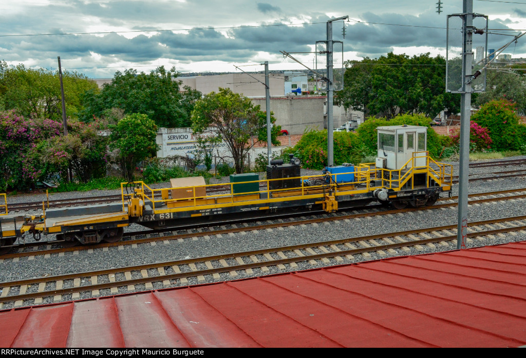 CWRX Empty Ribbon Rail Train