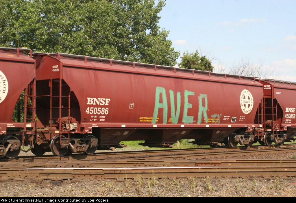BNSF 450586