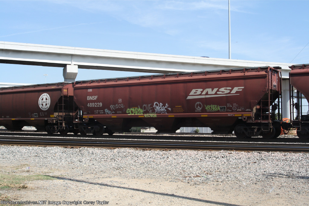 BNSF 489229