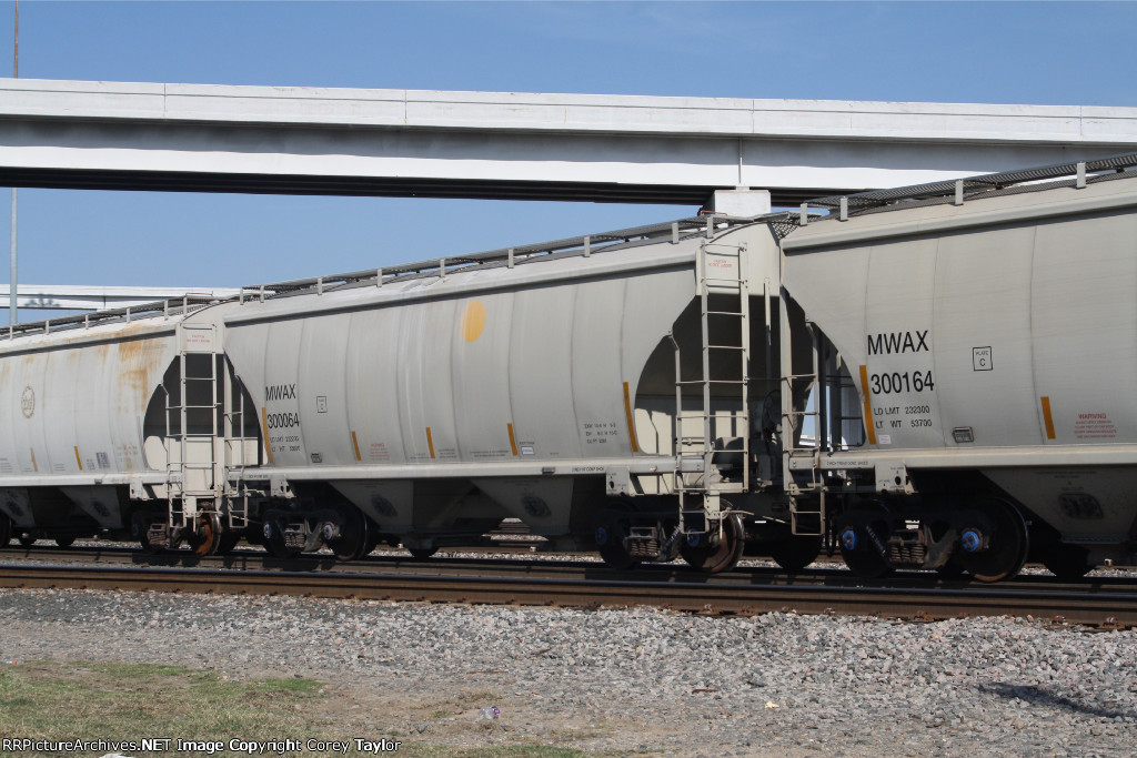 MWAX 300064