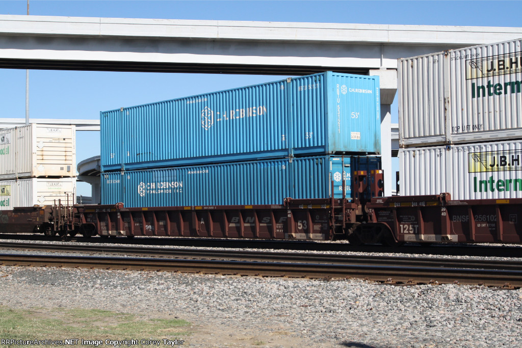 BNSF 256102