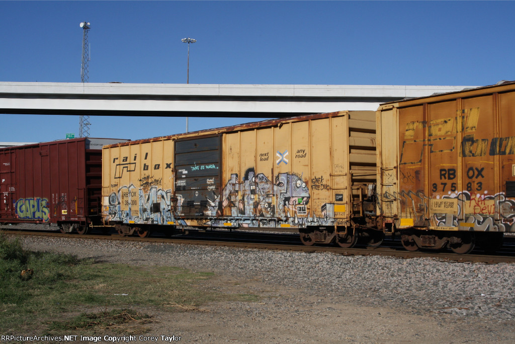 RBOX 38300