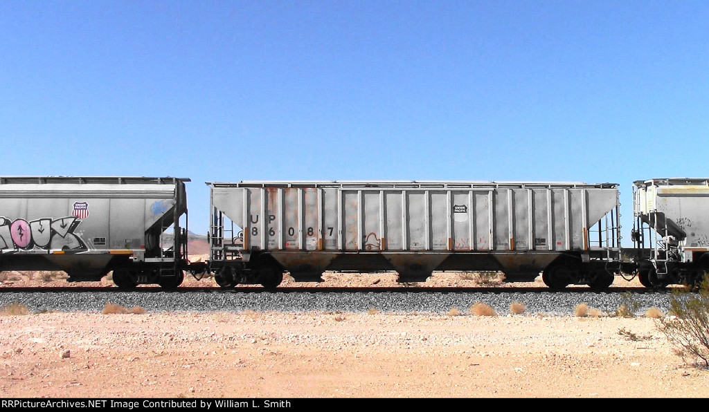 EB Unit Covered Hooper Frt at Erie NV -41