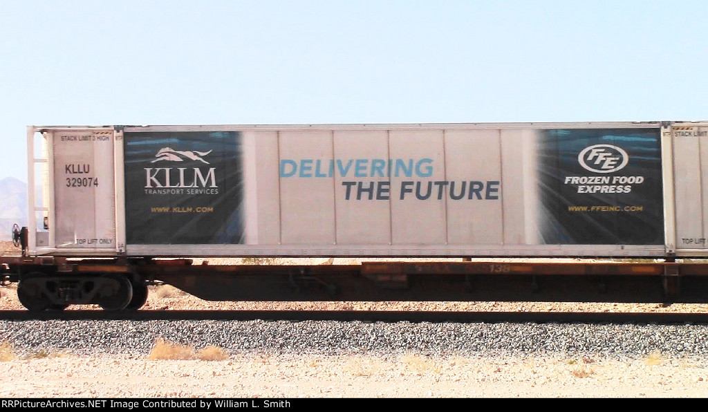 EB Priority Manifest Frt at Erie NV -89