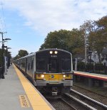 Westbound LIRR arriving into Stewart Manor Station