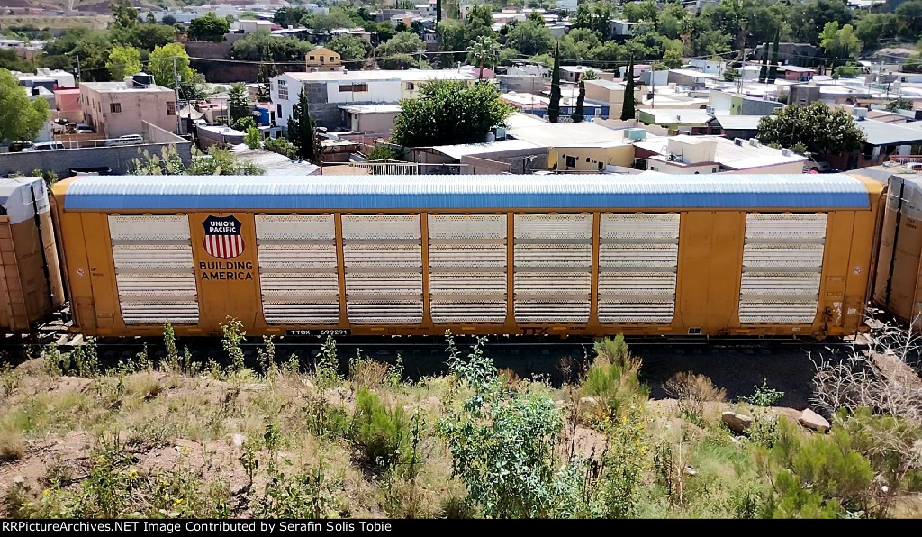 UP 10616 TTGX 699291