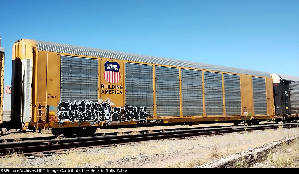 UP 697446 TTGX 697446