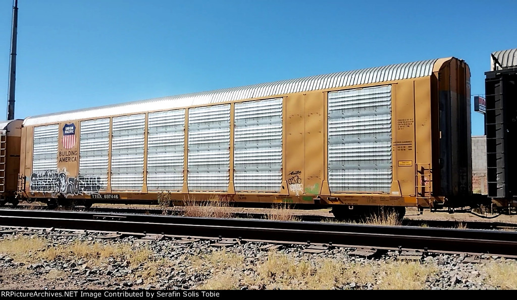 UP 697446 TTGX 697446