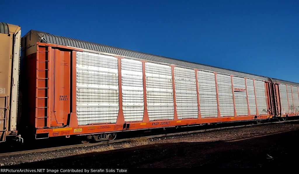 BNSF 28927 BNSF 300827