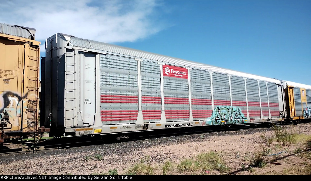 FXE 211152 TTGX 707257