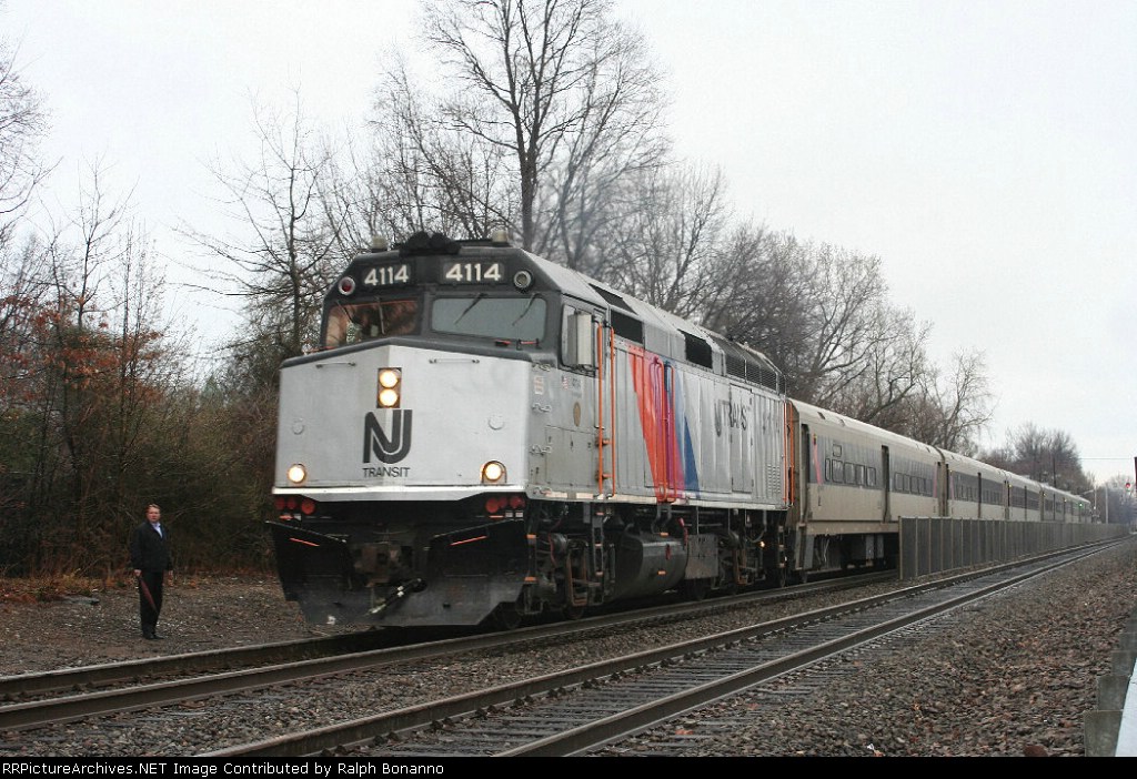 F40 4114 rolls out of the Radburn Station on an overcast afternoon enroute to Suffern NY