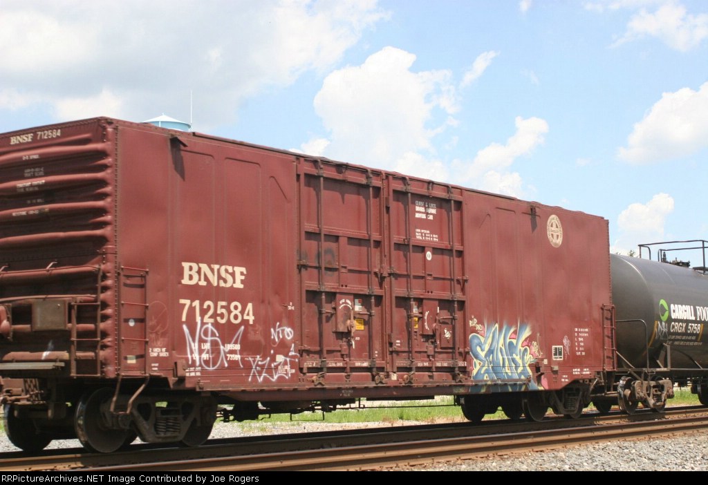 BNSF 712584