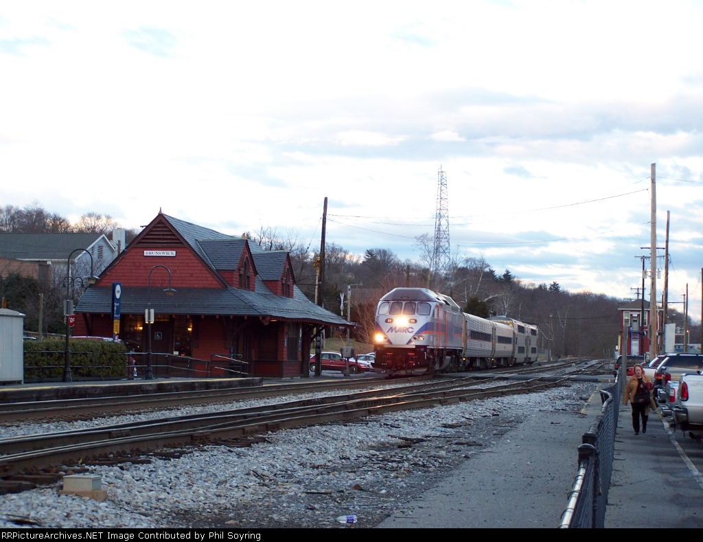 P873 commuter train w/new power