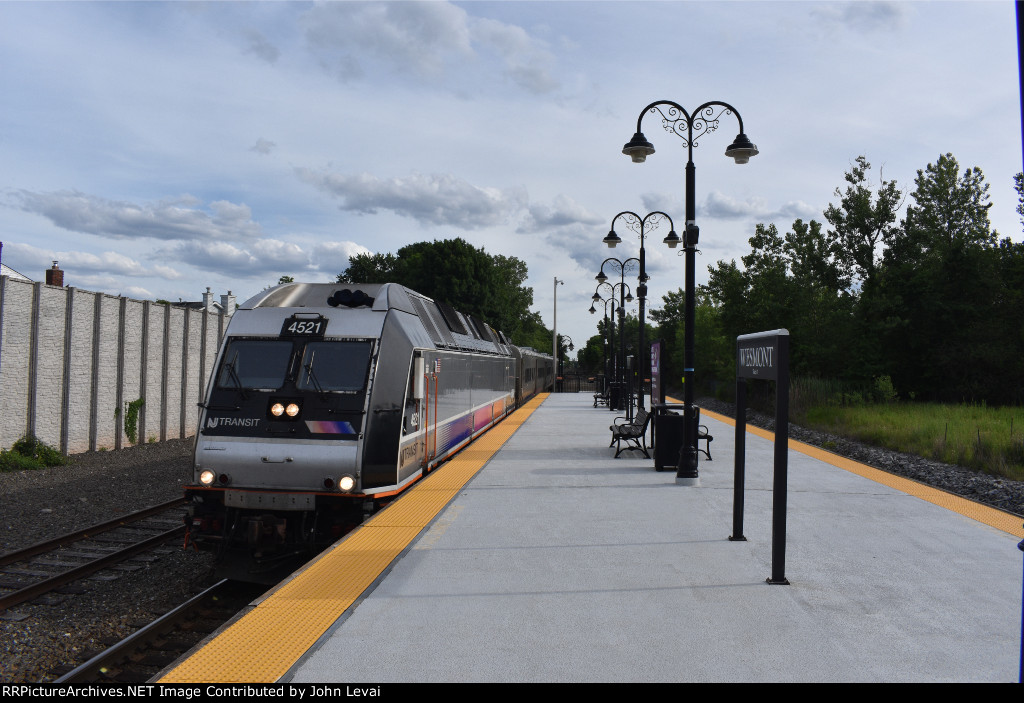 ALP-45DP leading a wb past Wesmont Depot
