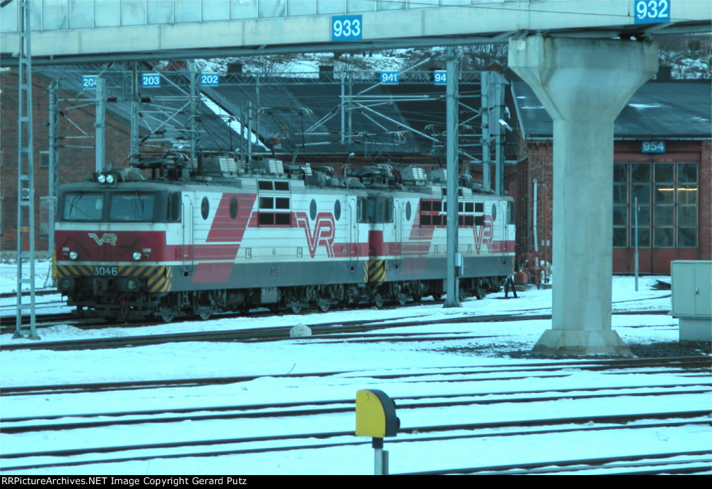 VR Sr1s #3046 + 1 more