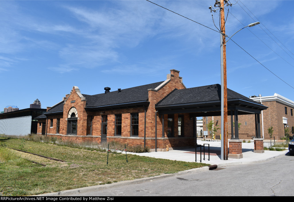 East Des Moines Station