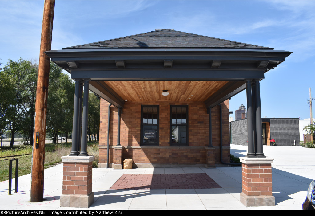 East Des Moines Station