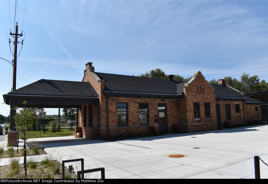 East Des Moines Station