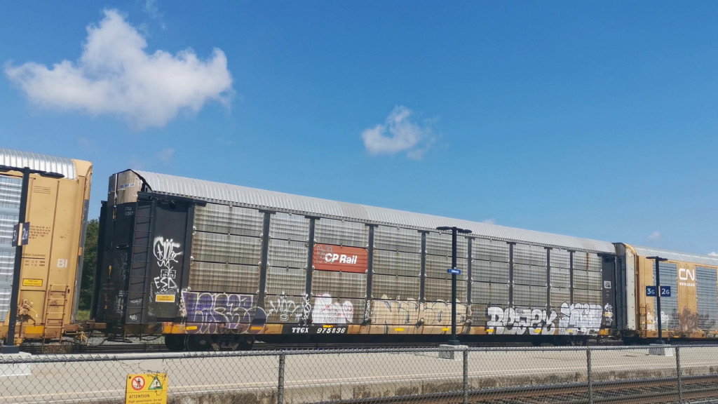 CP 1579 (Body) TTGX 975836 (Flat)
