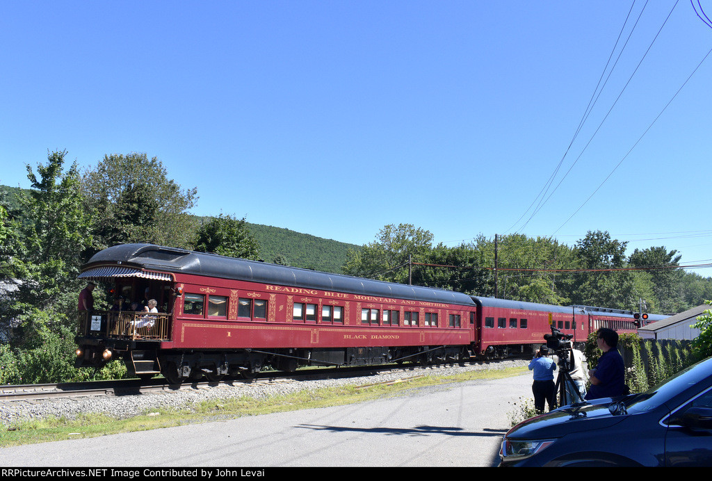 Black Diamond bringing up the rear markets of the steam doubleheader